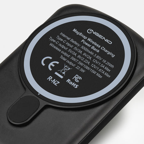 INGENIO MagSnap Wireless Charging Power Bank - Detail