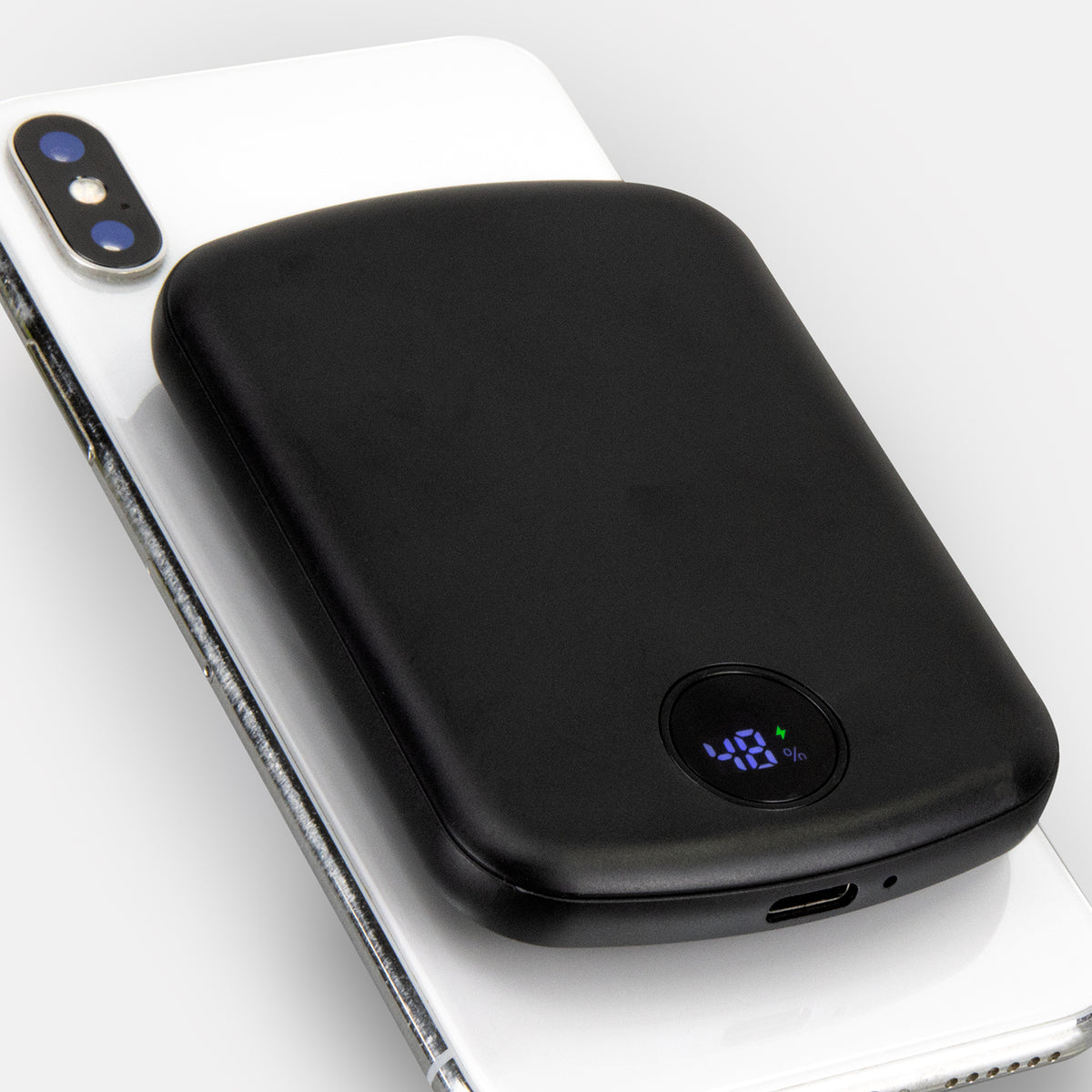 INGENIO MagSnap Wireless Charging Power Bank - Detail