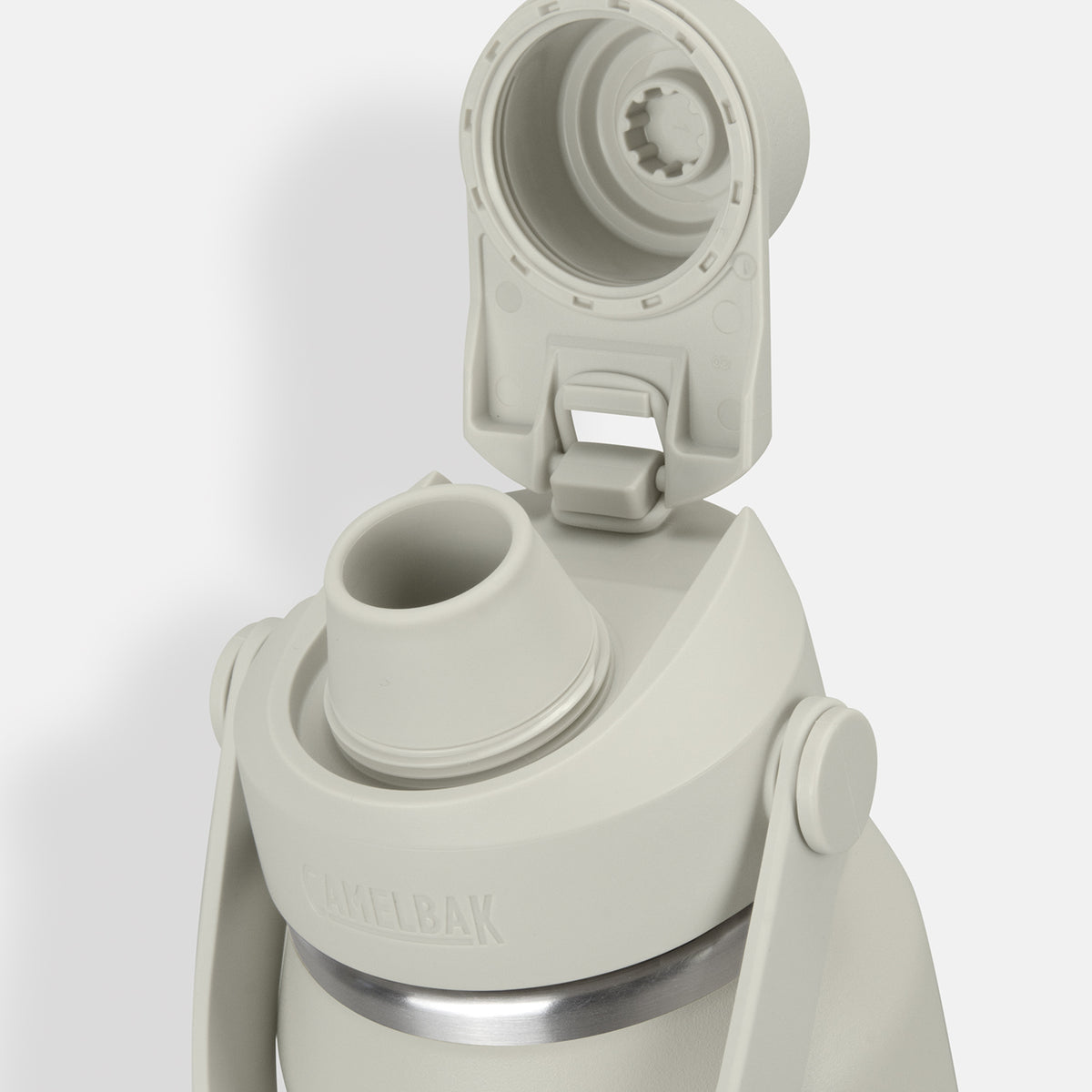 CamelBak Thrive Chug Vacuum Bottle - 1L - Detail