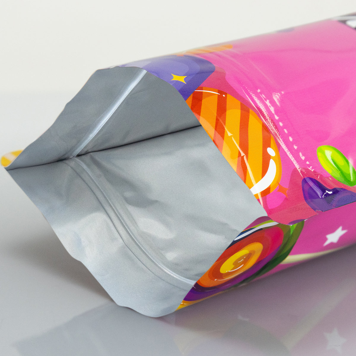 Foil Stand Up Pouch - Medium - Detail