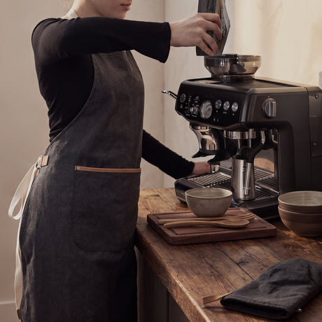 Keepsake Canvas Apron - Feature
