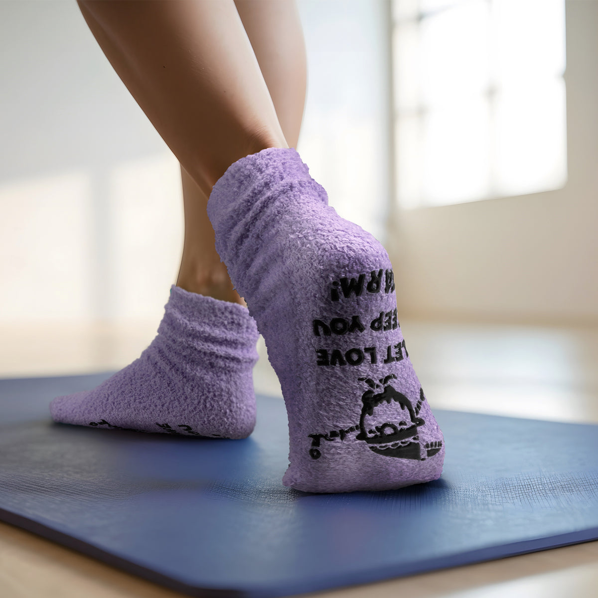 Fluffy Grip Socks - Feature