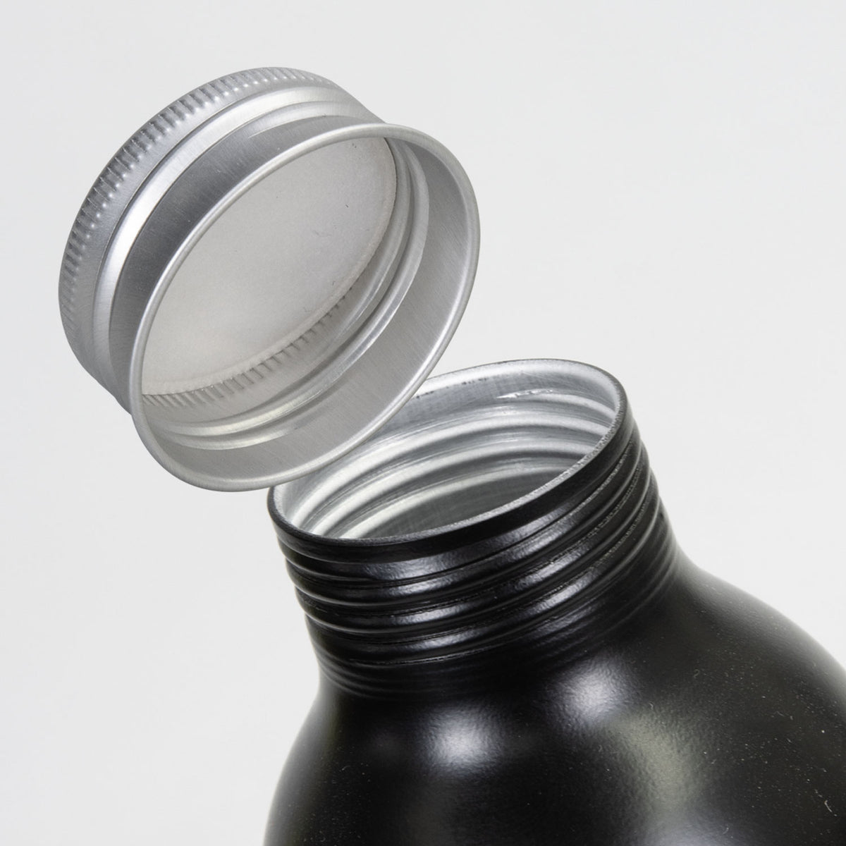 Octiva Aluminium Bottle - Detail