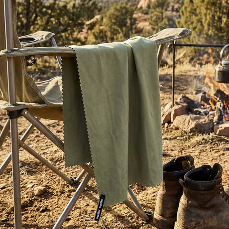 Frontier Rapid Dry Towel - Feature